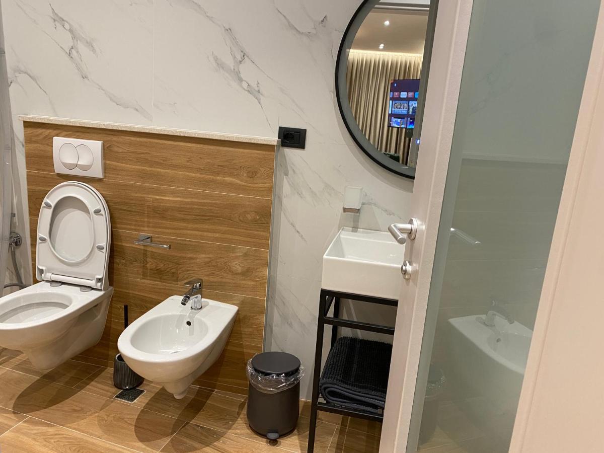 Vila-Amo, Suites&Rooms In Tirana Center Kültér fotó