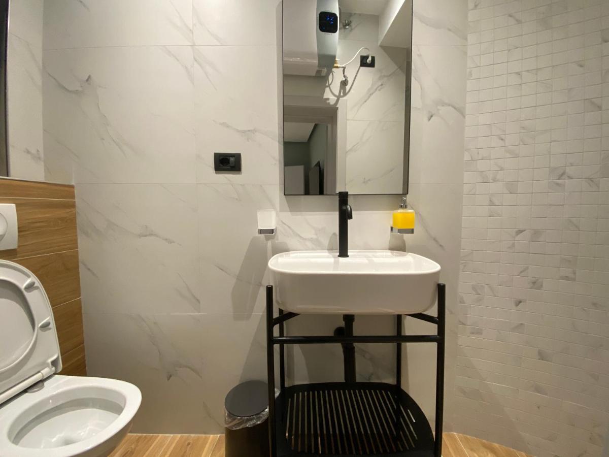 Vila-Amo, Suites&Rooms In Tirana Center Kültér fotó